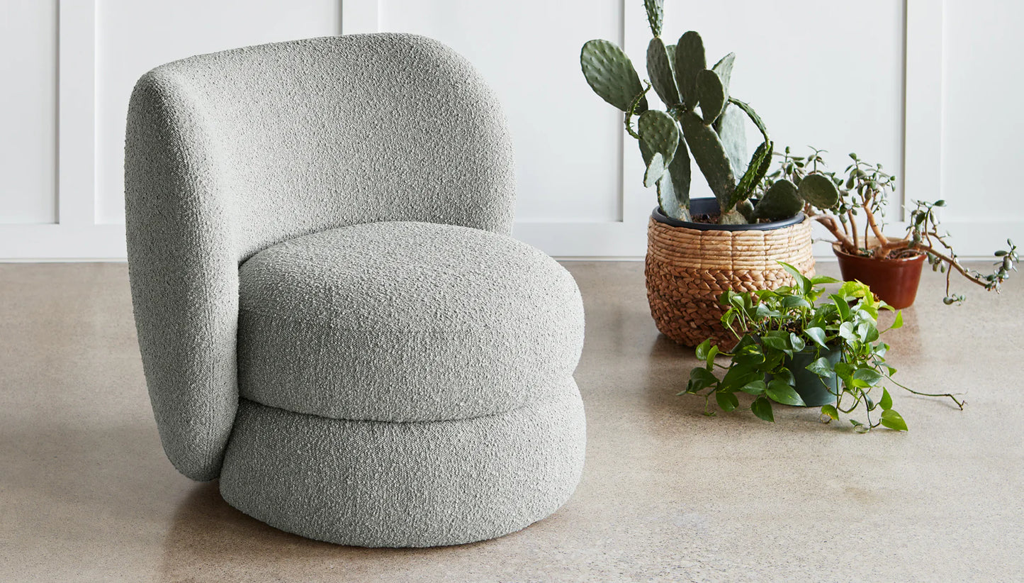 Gus Modern Forme Chair