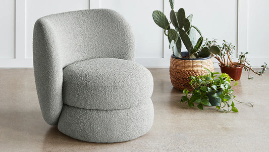 Gus Modern Forme Chair