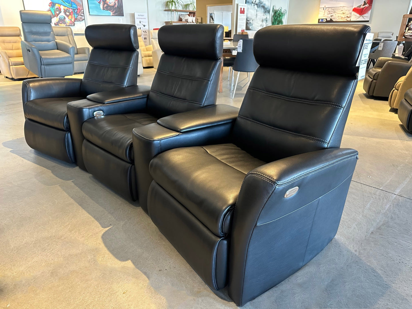 H2 King Leather Home Theatre Seating (SO)