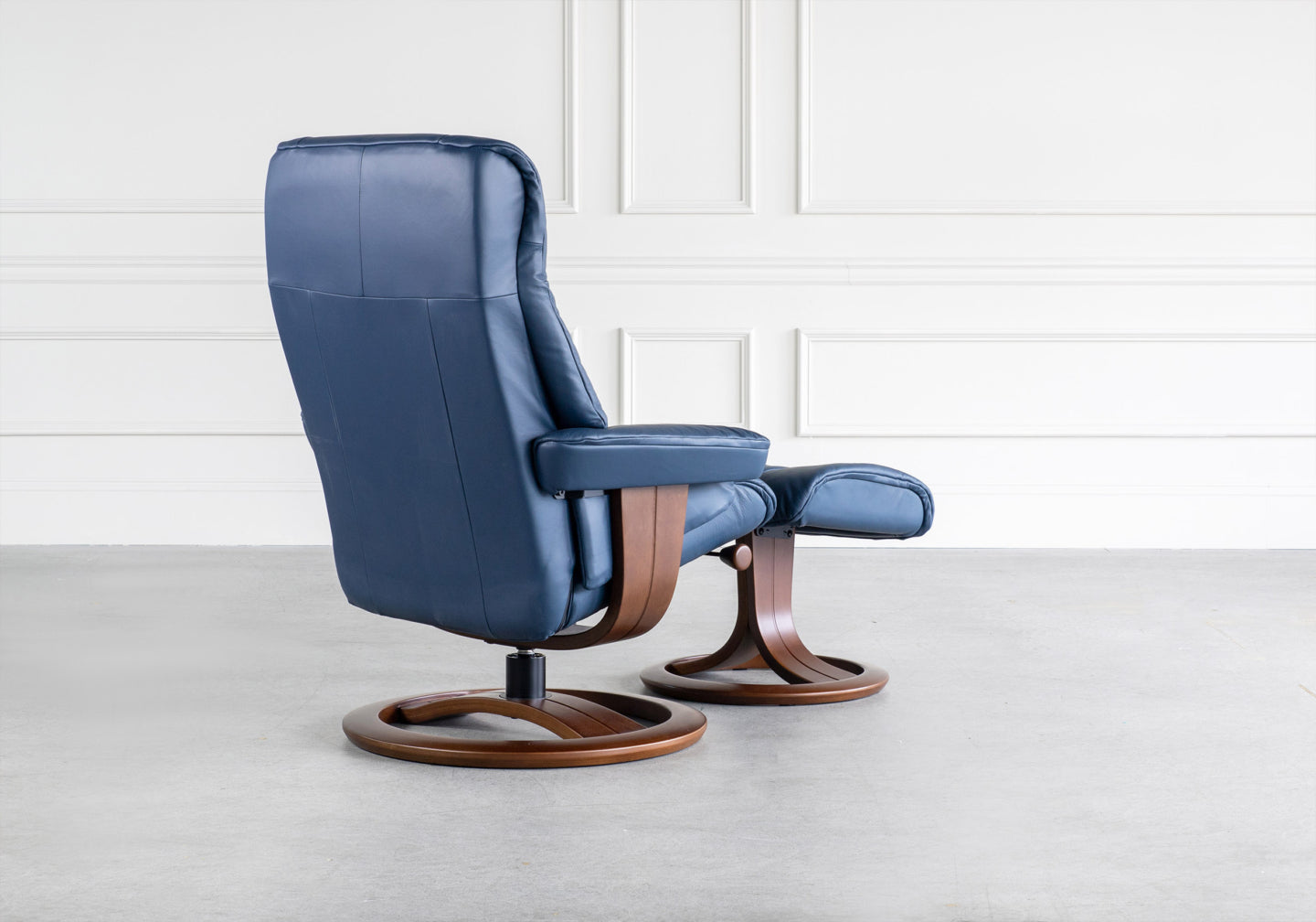 H2 Seating MAGIC Leather Recliner with ottoman -Midnight (QS)