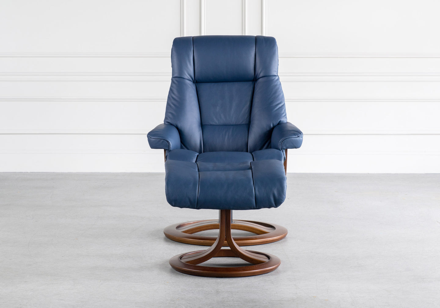 H2 Seating MAGIC Leather Recliner with ottoman -Midnight (QS)